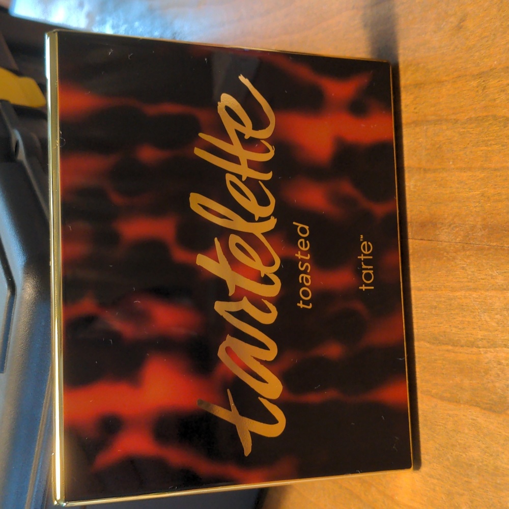 Tartelette toasted palette